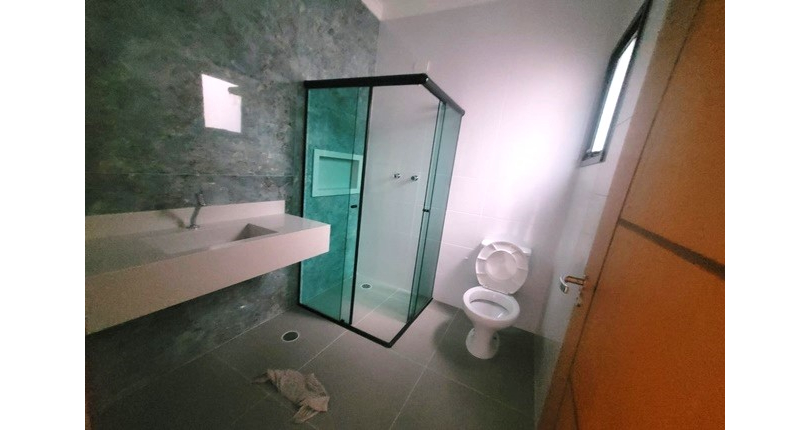 Belo Sobrado novo à venda no Bairro da Vila Jaguara na Rua Pinheiro Raposo 48 