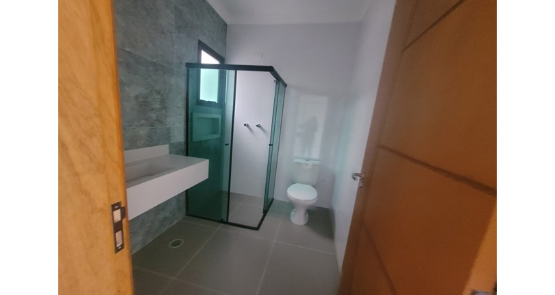 Belo Sobrado novo à venda no Bairro da Vila Jaguara na Rua Pinheiro Raposo 48 