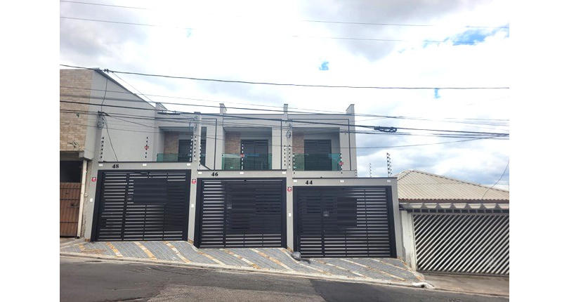 Belo Sobrado novo à venda no Bairro da Vila Jaguara na Rua Pinheiro Raposo 48 