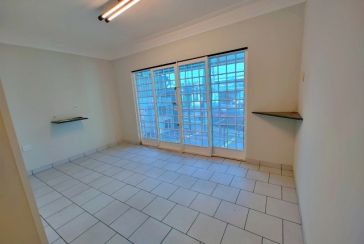 Prédio Comercial à venda no Jardim Santo Elias na Rua Fábio de Almeida Magalhães