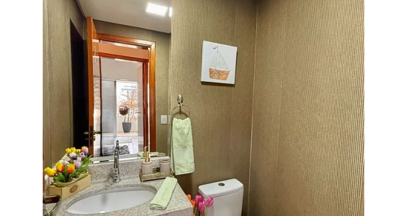 Apartamento à venda na Praia Grande no Bairro do Boqueirão na Rua Jaú 1352