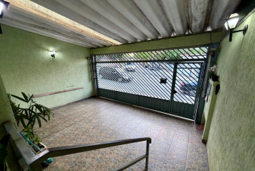 Casa assobradada à venda no Bairro da Vila dos Remédios