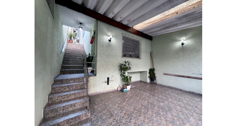 Casa assobradada à venda no Bairro da Vila dos Remédios