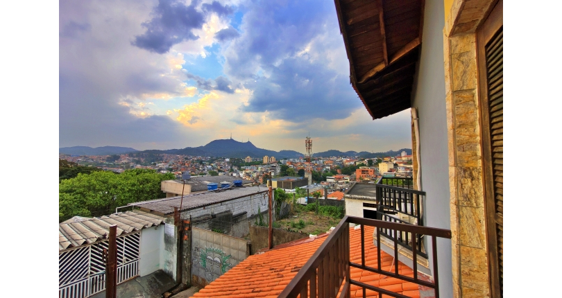 LINDO Sobrado à venda no Bairro do Jardim Vista Linda na Rua Venceslau Gomes da Silva