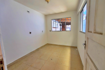 Linda Casa à venda no Bairro da Chácara Inglesa na Rua Cordovil Fernandes Lopes