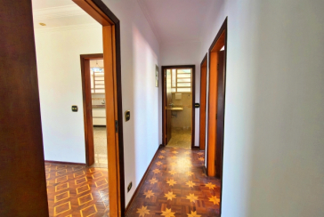 Linda Casa à venda no Bairro da Chácara Inglesa na Rua Cordovil Fernandes Lopes