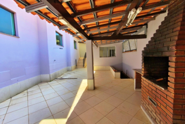 Linda Casa à venda no Bairro da Chácara Inglesa na Rua Cordovil Fernandes Lopes