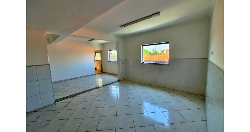 Linda Casa à venda no Bairro da Chácara Inglesa na Rua Cordovil Fernandes Lopes