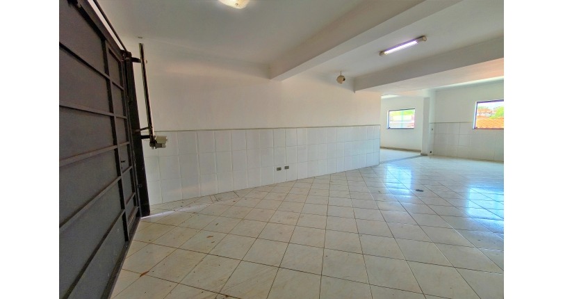 Linda Casa à venda no Bairro da Chácara Inglesa na Rua Cordovil Fernandes Lopes