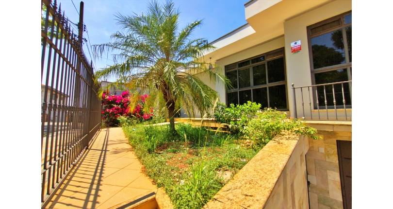 Linda Casa à venda no Bairro da Chácara Inglesa na Rua Cordovil Fernandes Lopes