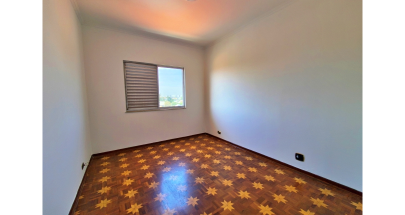 Linda Casa à venda no Bairro da Chácara Inglesa na Rua Cordovil Fernandes Lopes