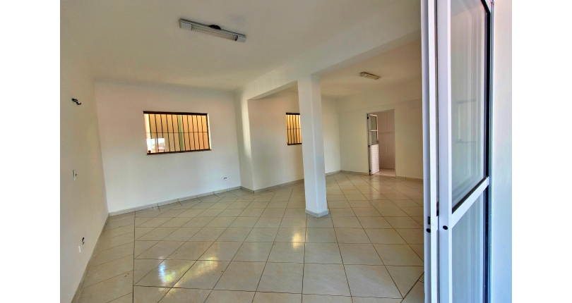 Linda Casa à venda no Bairro da Chácara Inglesa na Rua Cordovil Fernandes Lopes