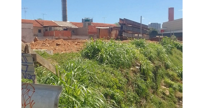 Terreno à venda no Bairro da Vila Jaguara na Rua Dom Pedro Henrique de Orleans e Bragança,