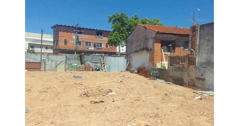 Terreno à venda no Bairro da Vila Jaguara na Rua Dom Pedro Henrique de Orleans e Bragança,