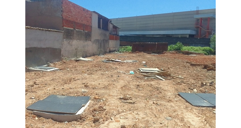 Terreno à venda no Bairro da Vila Jaguara na Rua Dom Pedro Henrique de Orleans e Bragança,
