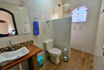 Lindo Sobrado à venda no Bairro do Jardim São José (Zona Norte) na Rua Doutor João Toniolo