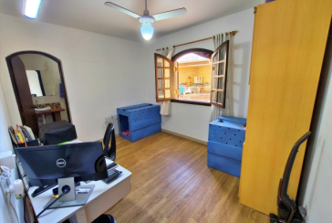 Lindo Sobrado à venda no Bairro do Jardim São José (Zona Norte) na Rua Doutor João Toniolo