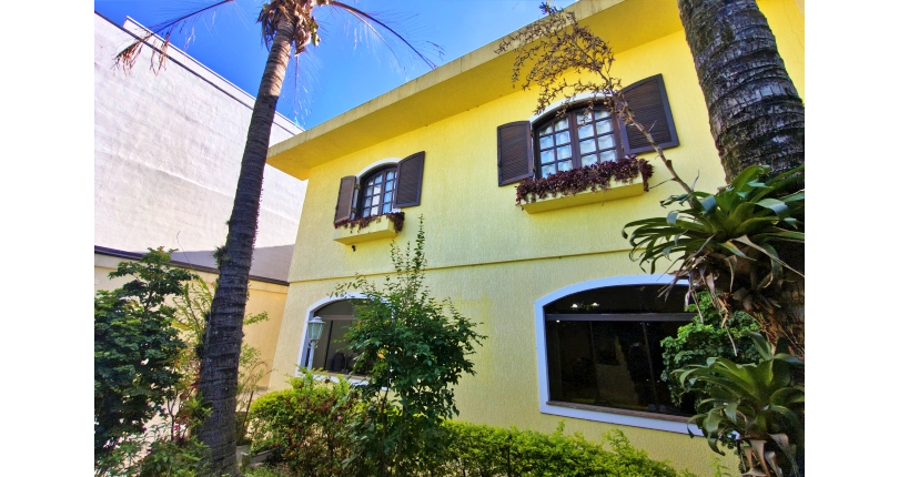 Lindo Sobrado à venda no Bairro do Jardim São José (Zona Norte) na Rua Doutor João Toniolo