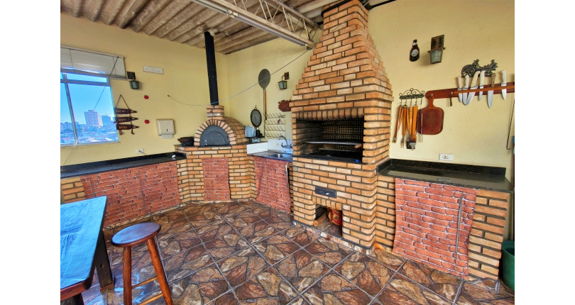 Lindo Sobrado à venda no Bairro do Jardim São José (Zona Norte) na Rua Doutor João Toniolo