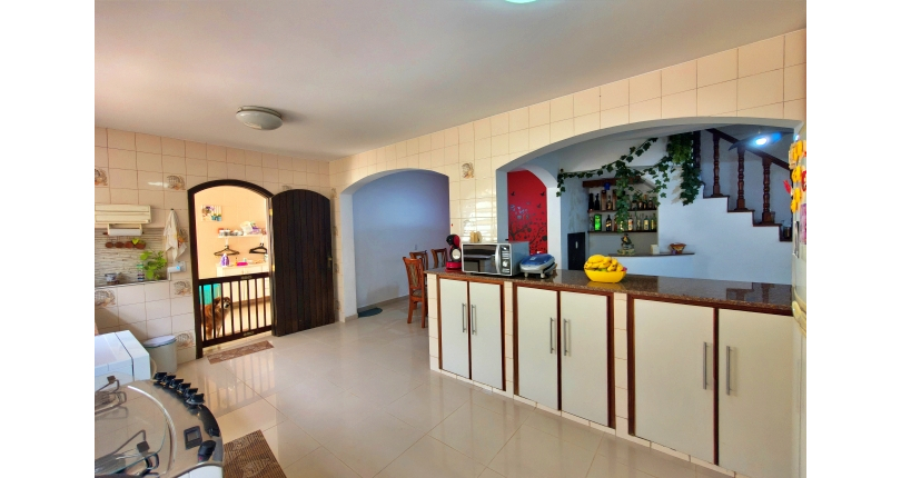 Lindo Sobrado à venda no Bairro do Jardim São José (Zona Norte) na Rua Doutor João Toniolo