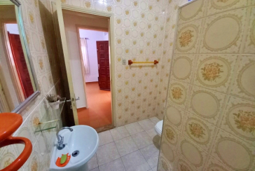 Ótima Casa Térrea à venda na Praia Grande no Bairro Caiçara na Avenida Lincoln