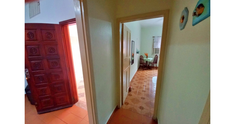 Ótima Casa Térrea à venda na Praia Grande no Bairro Caiçara na Avenida Lincoln