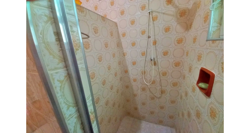 Ótima Casa Térrea à venda na Praia Grande no Bairro Caiçara na Avenida Lincoln