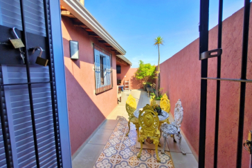 Sobrados à venda no Bairro da Chacara Inglesa na Rua Pompeu Sobrinho,