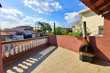 Sobrados à venda no Bairro da Chacara Inglesa na Rua Pompeu Sobrinho,