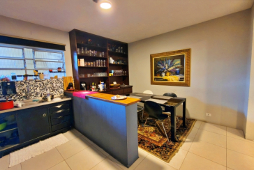 Sobrados à venda no Bairro da Chacara Inglesa na Rua Pompeu Sobrinho,