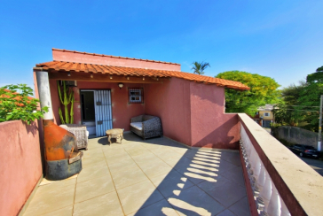 Sobrados à venda no Bairro da Chacara Inglesa na Rua Pompeu Sobrinho,