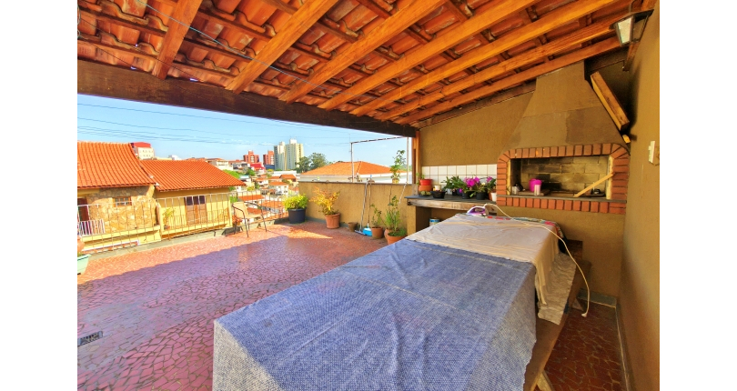 Sobrados à venda no Bairro da Chacara Inglesa na Rua Pompeu Sobrinho,