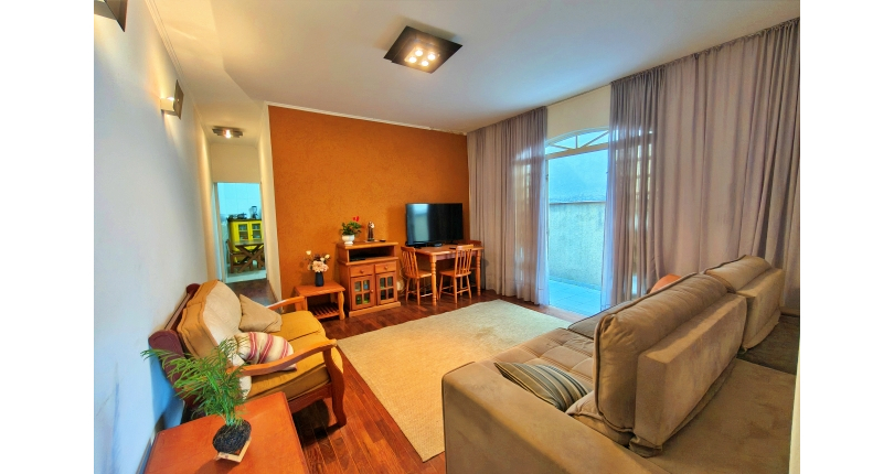 Sobrados à venda no Bairro da Chacara Inglesa na Rua Pompeu Sobrinho,