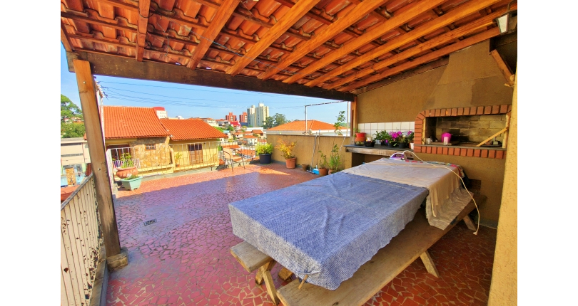 Sobrados à venda no Bairro da Chacara Inglesa na Rua Pompeu Sobrinho,