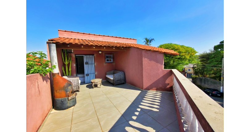 Sobrados à venda no Bairro da Chacara Inglesa na Rua Pompeu Sobrinho,