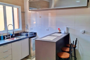 Lindo Sobrado à venda no Bairro do Jardim Regina na Rua Crispim Santos,