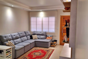 Lindo Sobrado à venda no Bairro do Jardim Regina na Rua Crispim Santos,