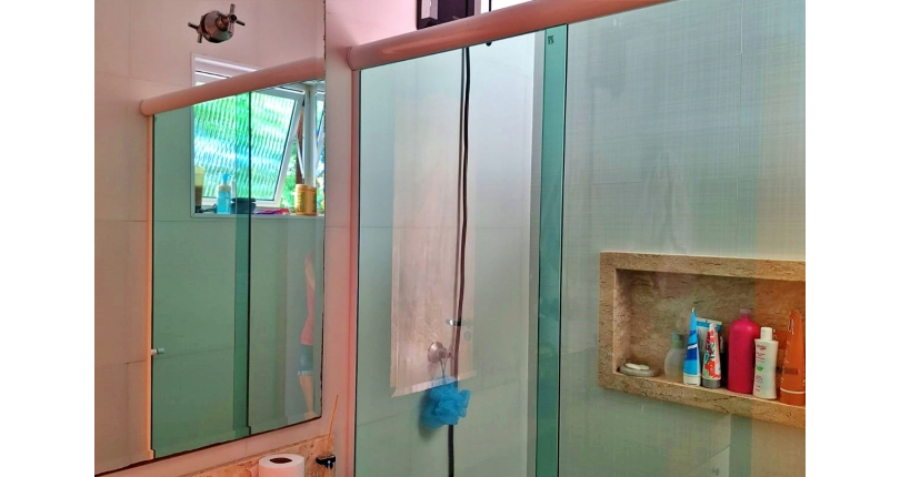 Lindo Sobrado à venda no Bairro do Jardim Regina na Rua Crispim Santos,