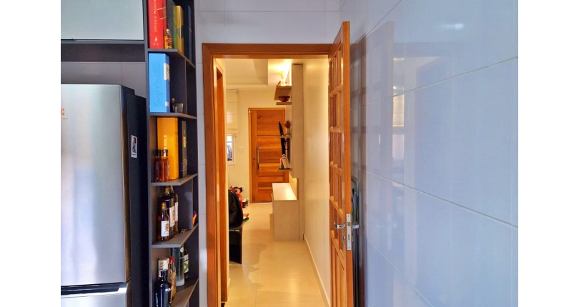 Lindo Sobrado à venda no Bairro do Jardim Regina na Rua Crispim Santos,