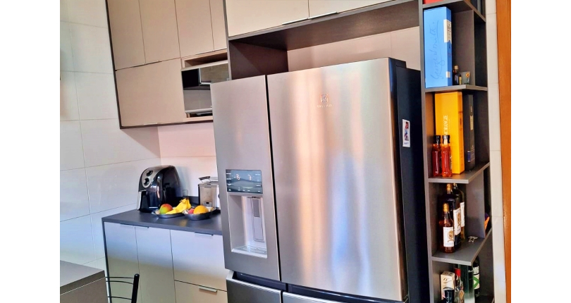 Lindo Sobrado à venda no Bairro do Jardim Regina na Rua Crispim Santos,