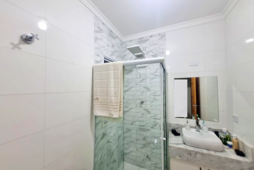 Lindo Sobrado à venda no Bairro do Parque São Domingos na Rua Armando Martino