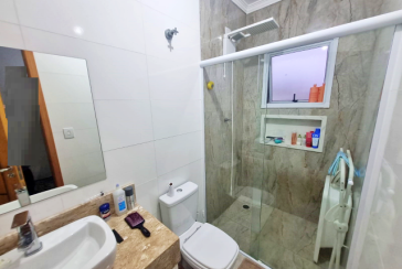 Lindo Sobrado à venda no Bairro do Parque São Domingos na Rua Armando Martino