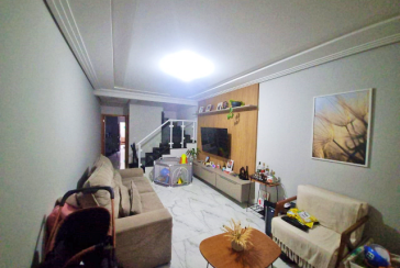 Lindo Sobrado à venda no Bairro do Parque São Domingos na Rua Armando Martino