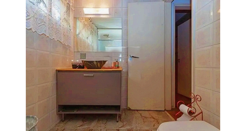 Belo Apartamento à venda nas Perdizes na Rua Caiubi 372