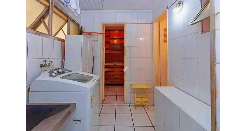 Belo Apartamento à venda nas Perdizes na Rua Caiubi 372