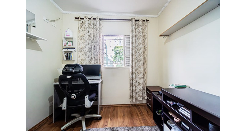 Sobrado à venda em Osasco no Bairro de Quitaúna na Avenida Marechal Edgar de Oliveira 350