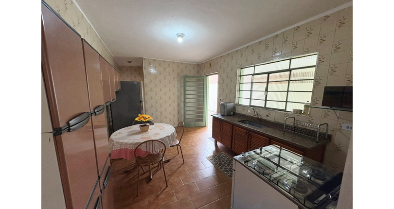 Casa Térrea à venda no Bairro da Vila Mangalot na Rua José Ataliba Ortiz