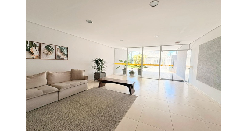 Belo Apartamento à venda no Bairro da Vila Mangalot na Rua Jose Ataliba Ortiz 985, no Condomínio Edifício Vista Verde