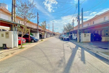 Sobrado à venda no Bairro do Jaraguá na Rua Jairo de Almeida 220