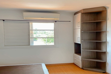 Sobrado à venda no Bairro do Jaraguá na Rua Jairo de Almeida 220